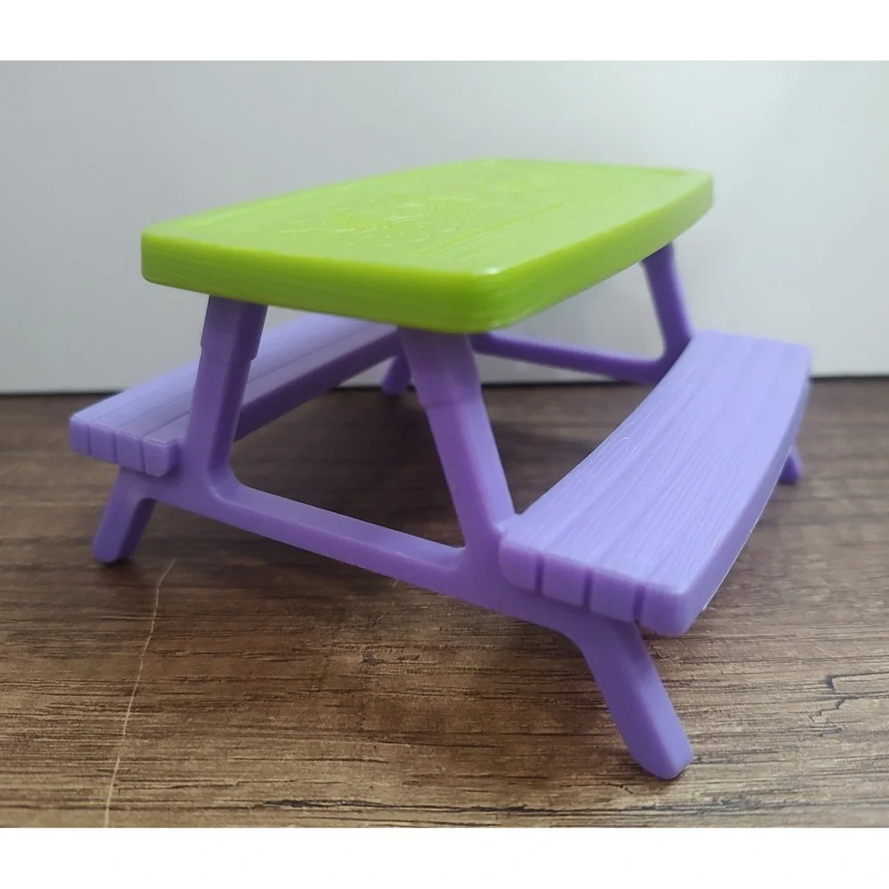Fisher-Price Loving Family Dollhouse Backyard Purple Green Picnic Table